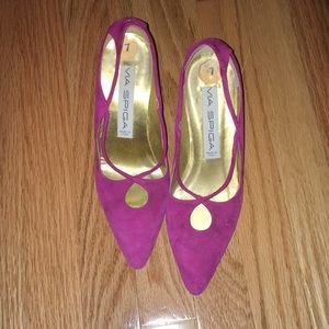 Fuchsia suede heels